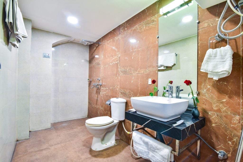 Best budget luxury hotel in amritsar